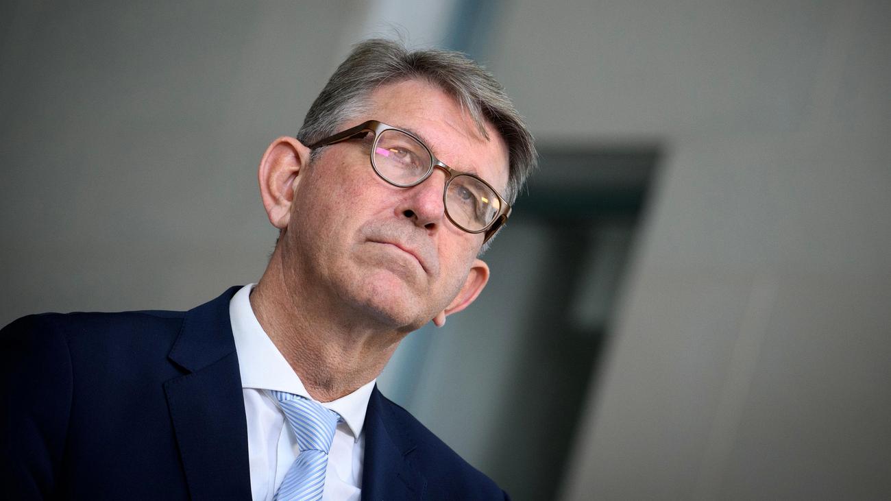 Künstliche Intelligenz: Wolfram Weimer sieht in KI-Vorfall beim ZDF "unangenehmen Vorgang"