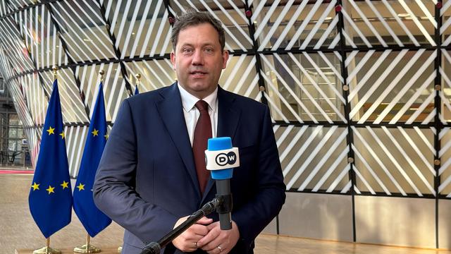 Steigende Ölpreise: SPD will Ölpreise durch mehr Regeln für Konzerne einschränken