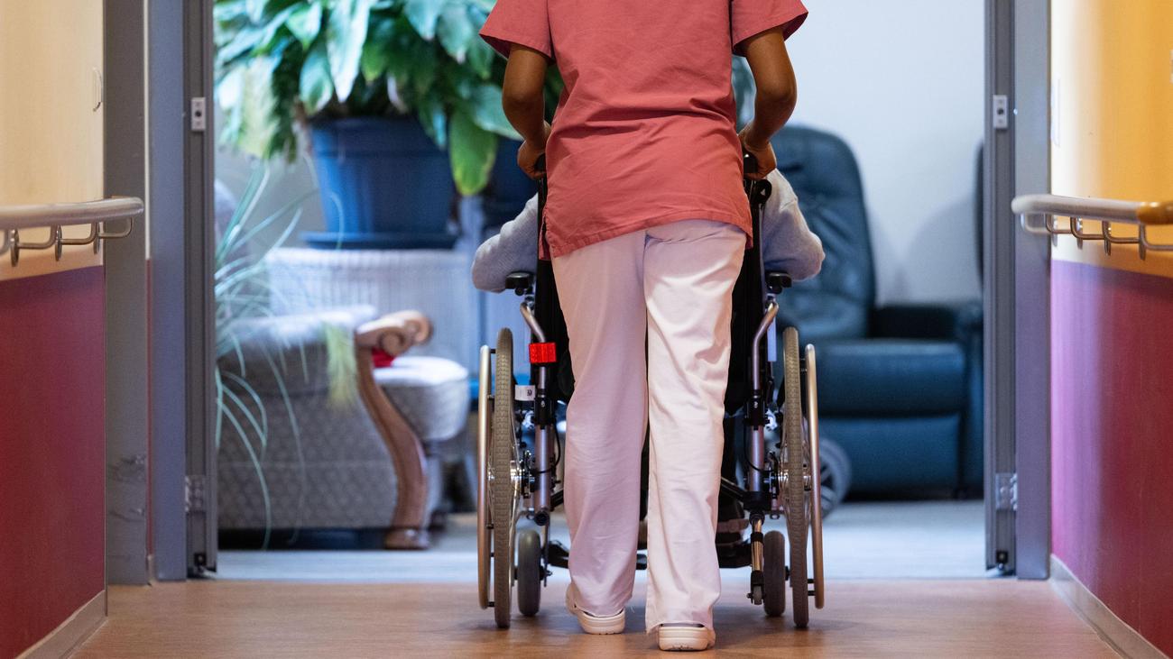 Pflege: Mehr als jeder dritte Pflegeheimbewohner auf Sozialhilfe angewiesen