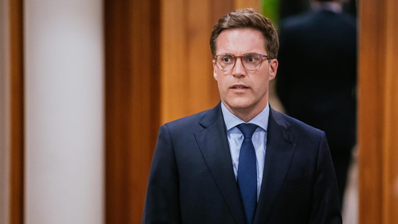 Baden-Württemberg: Manuel Hagel verteidigt harsche Reaktion auf Lehrerin