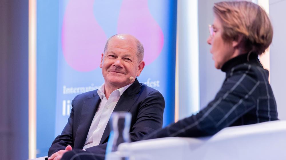 Altkanzler: Im Buch werde es um Erinnerungen gehen, "die sich mit der Politik beschäftigen", sagte der frühere Bundeskanzler Olaf Scholz.