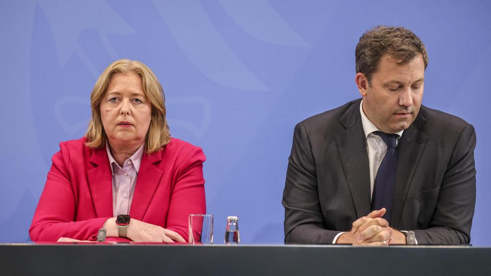 Konsequenzen aus Landtagswahl: Die beiden Parteivorsitzenden der SPD, Bärbel Bas und Lars Klingbeil