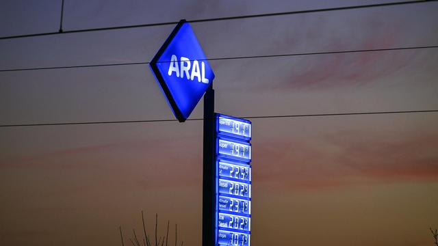 Benzinpreise: Tankstellenbetreiber nennen hohe Spritpreise