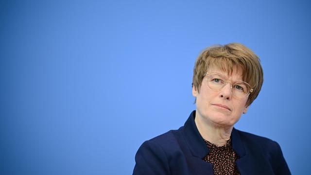 Irankrieg und Europa: Wirtschaftsberater sehen EU-Haushalte durch Strompreise belastet