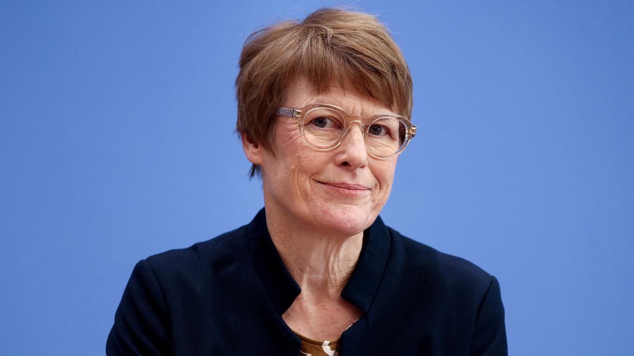 Wirtschaftsweise: Veronika Grimm distanziert sich von Wirtschaftsweisen-Statement