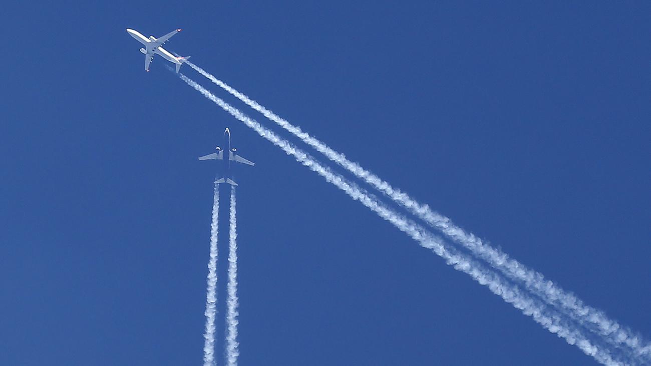 Schwarz-rote Koalition: Kabinett billigt Senkung der Luftverkehrsteuer