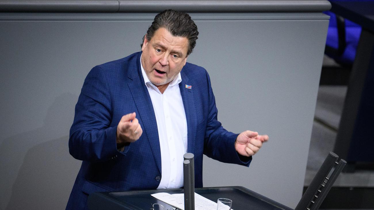 Bundestag: Bundestagsvizepräsidentin kritisiert AfD für Werbeeinahmen auf YouTube