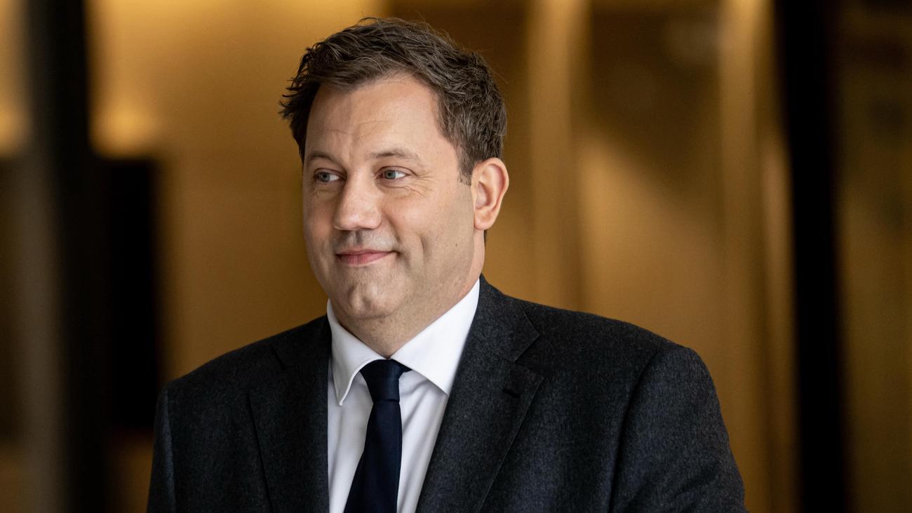 Bundeshaushalt: CDU-Politiker fordern Klingbeil zu Sparpaket auf