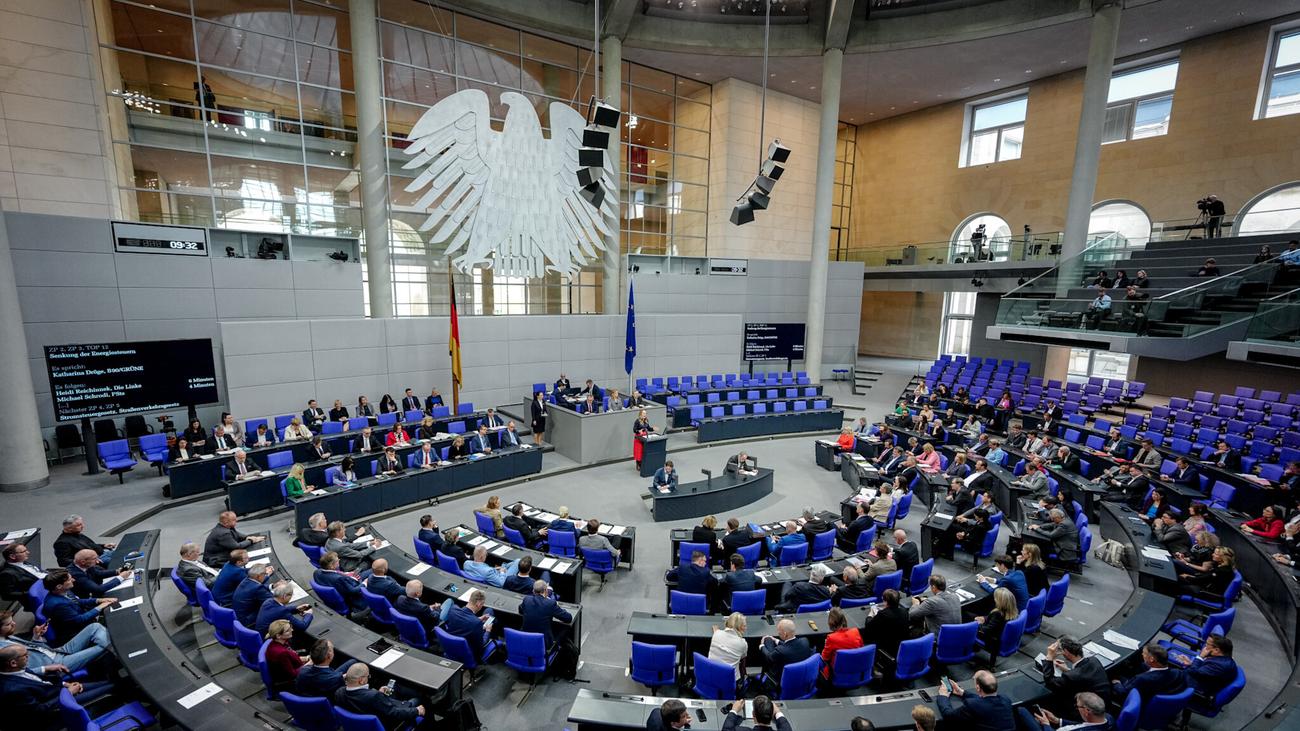 Mineralölsteuer: Bundestag debattiert erstmals über Entwurf für Tankrabatt