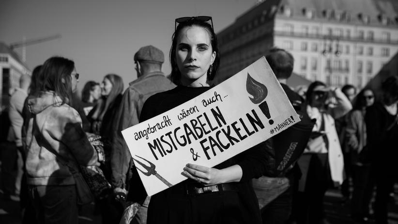 Karl-Rudolf Korte: Berlin: Eine Teilnehmerin einer Demo gegen sexualisierte digitale Gewalt