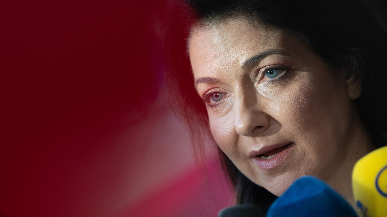 Hohe Spritpreise: Katherina Reiche lehnt neuen Tankrabatt und Tempolimit ab