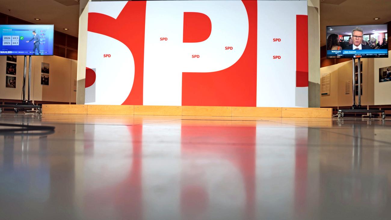 Deutschlandtrend: SPD und Union verlieren an Zustimmung, Unzufriedenheit mit Regierung