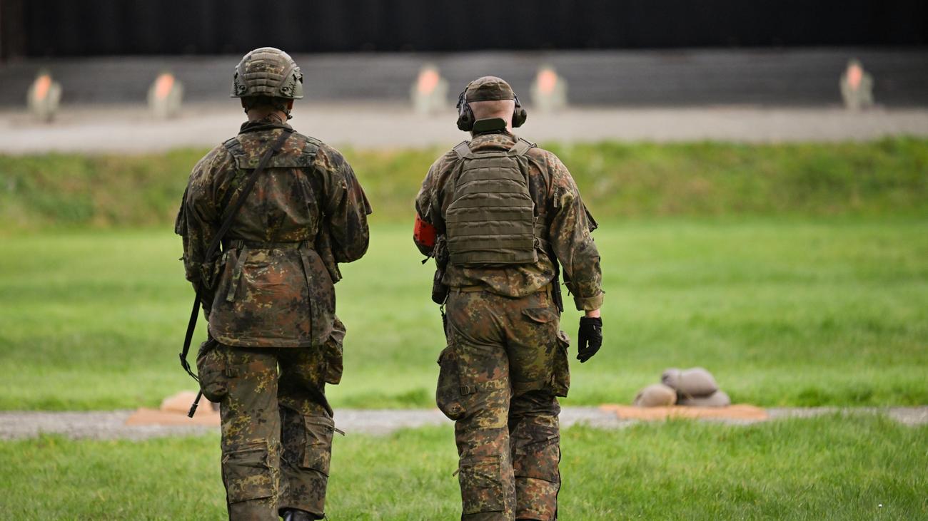 Wehrdienstgesetz: Männer sollen auch weiterhin ohne Genehmigung ausreisen können