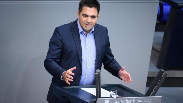 Bundestag: Grüne und Linke werfen CDU Unterstützung von AfD-Kandidat vor
