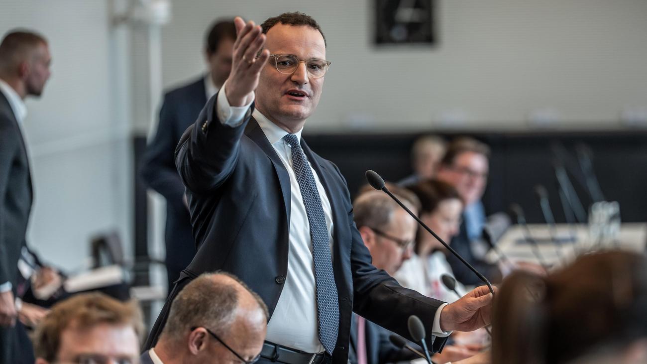 Jens Spahn als Unions-Fraktionschef wiedergewählt