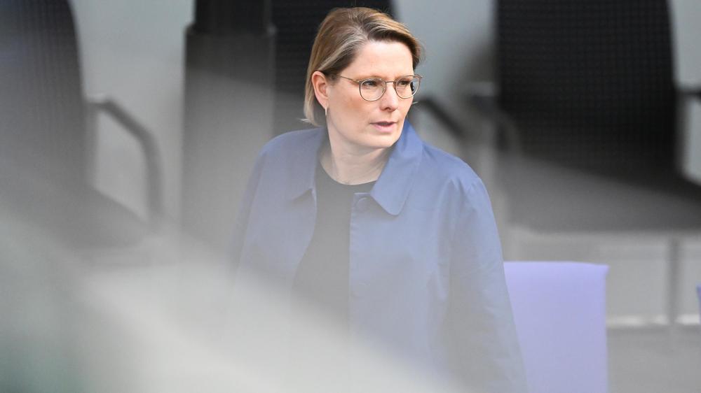 Frauenmorde: Regierung will Strafrecht bei Femiziden verschrfen | DIE ZEIT