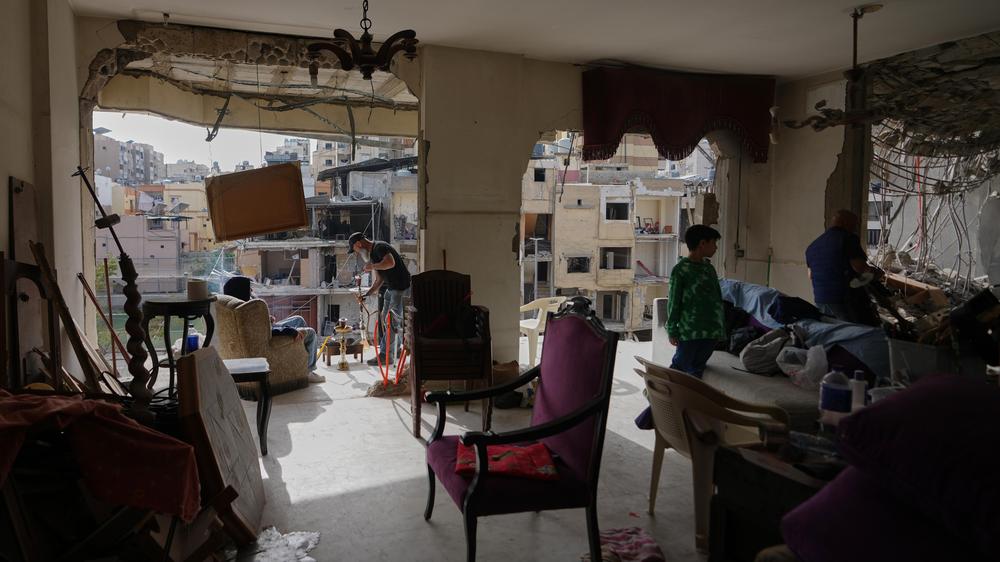  Bei israelischen Angriffen schwer beschädigte Häuser in südlichen Vororten von Beirut