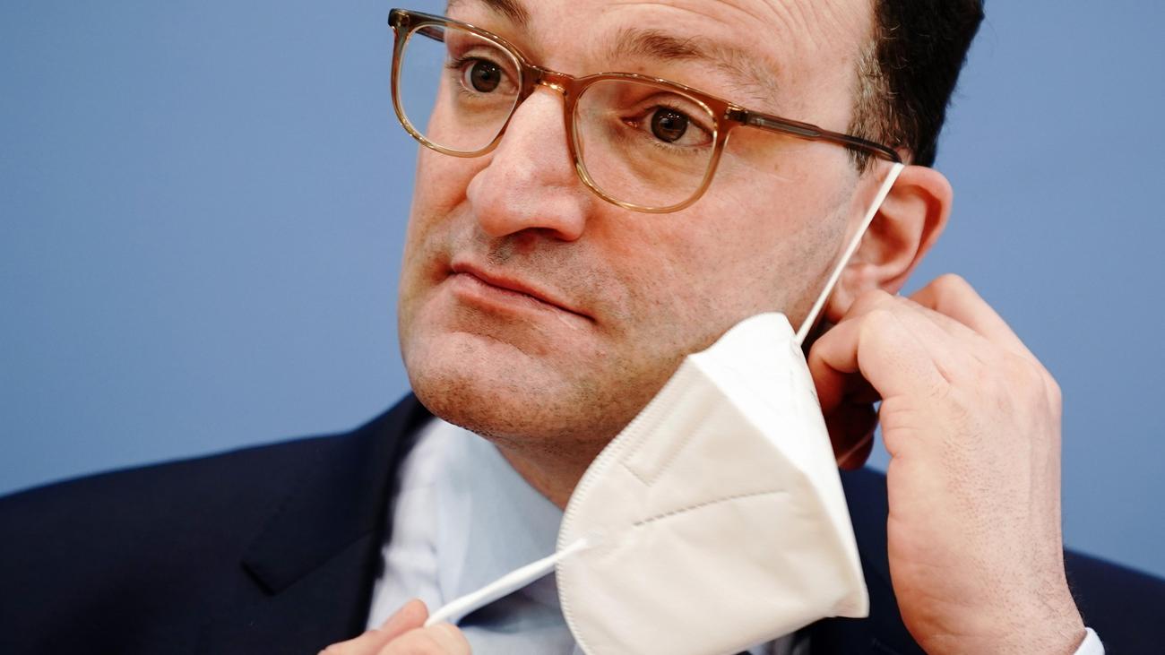 Corona-Masken-Streit: Textilfirma fordert vor Gericht Millionenzahlung für Corona-Masken 