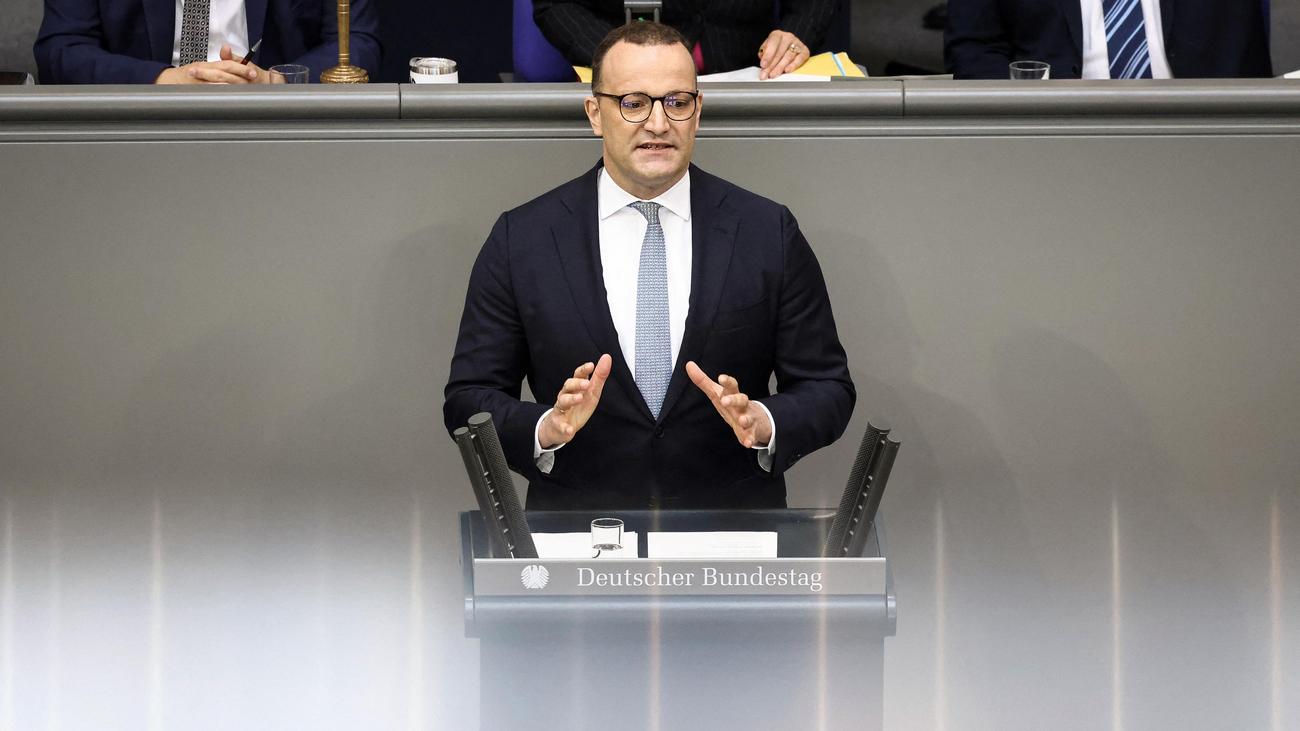 Jens Spahn Accuses AfD of Betraying the Fatherland
