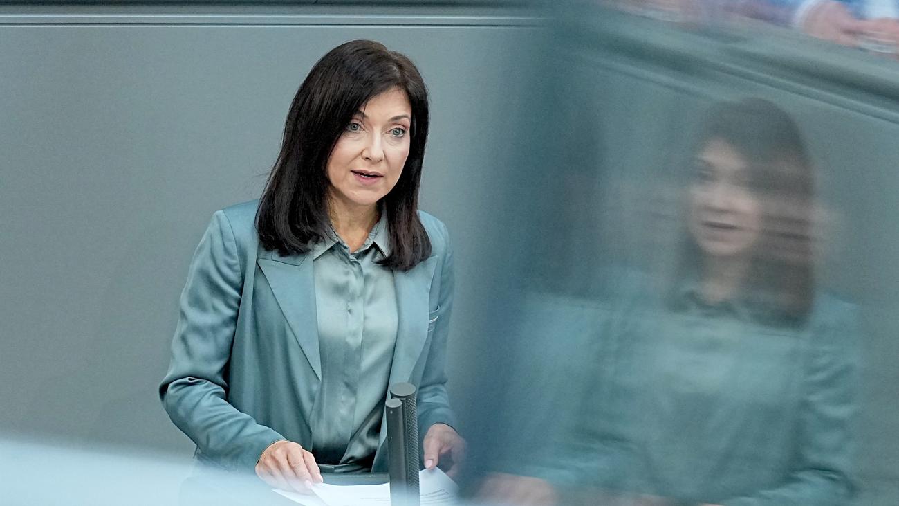 Bundesregierung: Tag der offenen Tür findet ohne Katherina Reiche statt