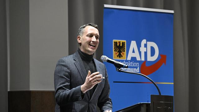 Matthias Helferich: AfD-Abgeordneter Matthias Helferich darf in Partei bleiben