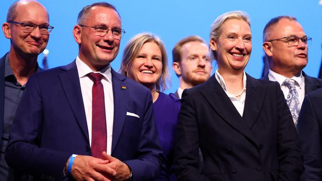 AfD-Parteitag in Erfurt: Parteitag wird am Sonntag fortgesetzt – Polizei erwartet ruhige Nacht