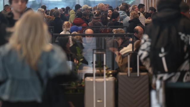 Einreise in die EU: Flughafenbetreiber kritisieren lange Wartezeiten an Grenzkontrollen