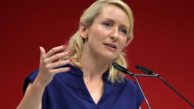 Haushaltsdebatte: Linken-Chefin fordert Ende der »Aufrüstungsspirale«