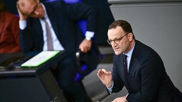 Jens Spahn: Friedrich Merz nennt Spahns Rücktritt »richtig« und »unvermeidlich«