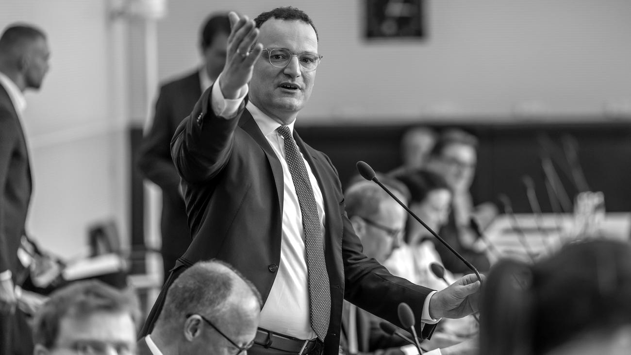 Nachrichtenpodcast: Warum gerade die Leihmutterschaft Spahn das Amt kostet