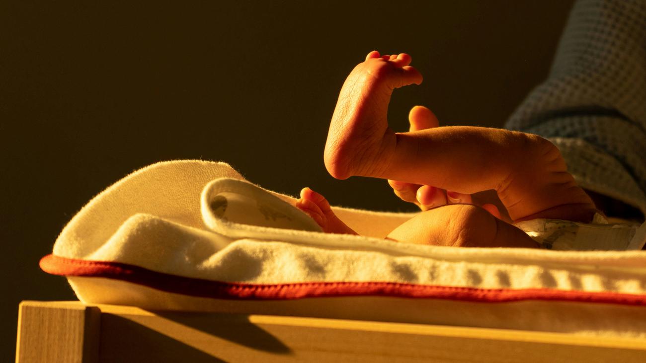 Kindergeld: Bundestag macht Weg für antragsloses Kindergeld frei