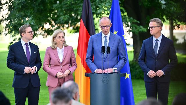 Kabinettsumbau: Verfassungsrechtler kritisieren spätere Vereidigung neuer Minister
