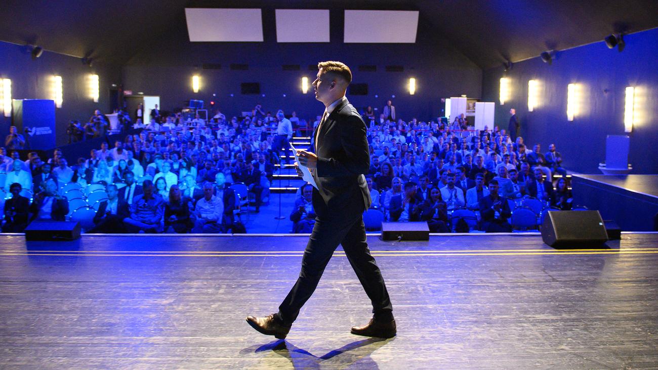 Generation Deutschland in Magdeburg: Chef der AfD-Jugend fordert millionenfache Remigration