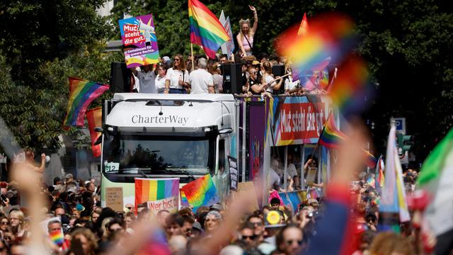 Christopher Street Day: CSD in Hamburg startet unter erhöhten Sicherheitsvorkehrungen