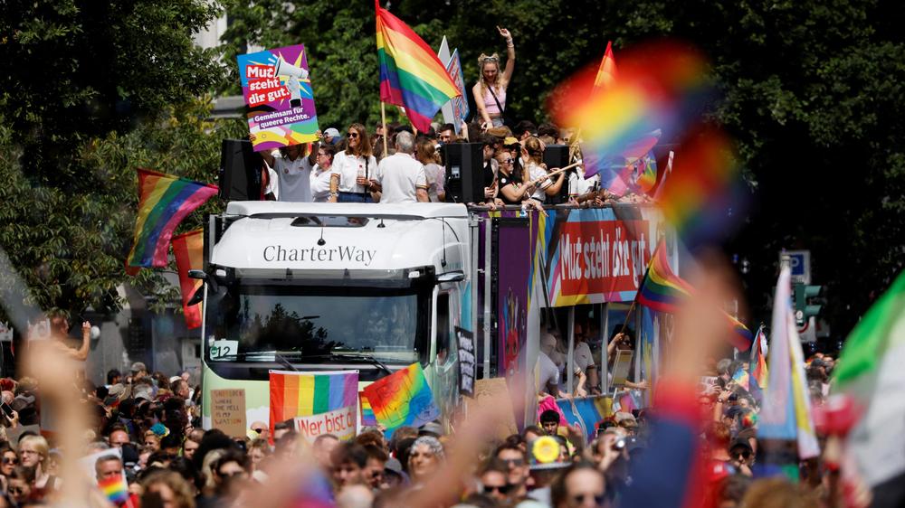 CSD Hamburg Polizeischutz Demo Anschlag