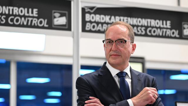 Flughafen Leipzig/Halle: Dobrindt spricht nach Drohnen-Vorfall von »neuer Gefahrenqualität«