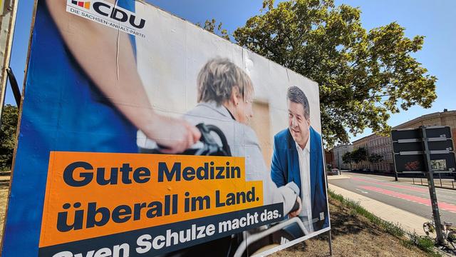 Sven Schulze: CDU-Spitzenkandidat räumt bei Wahlplakaten handwerklichen Fehler ein