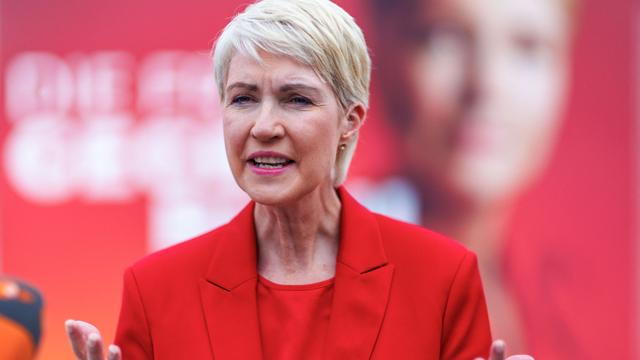 Mecklenburg-Vorpommern: Schwesig fordert Tankpreisdeckel und Festhalten an Rente mit 63