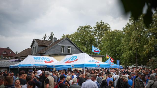 Wahlkampf: Gewerkschaft kritisiert Angriffe auf Journalisten in Sachsen-Anhalt
