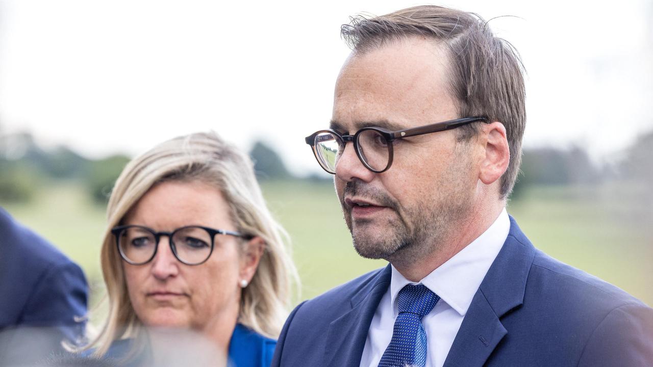 Angriffe auf Stromversorgungsanlagen: Brandenburgs Innenminister vermutet koordinierten Angriff auf Anlagen