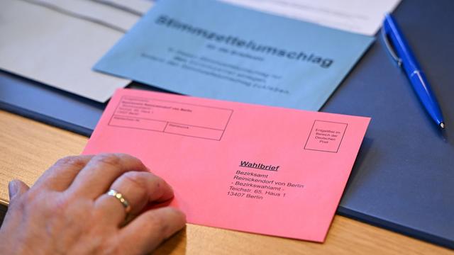 Briefwahl in Berlin: Offenbar falsche Stimmzettel an Wähler in Berlin versandt