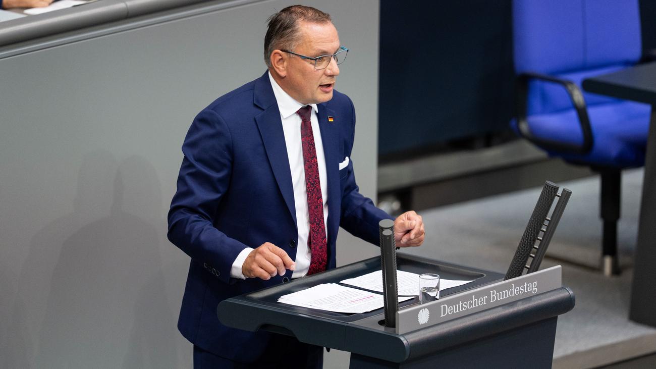 Budget proposal: AfD co-leader Chrupalla wants to challenge the budget ...
