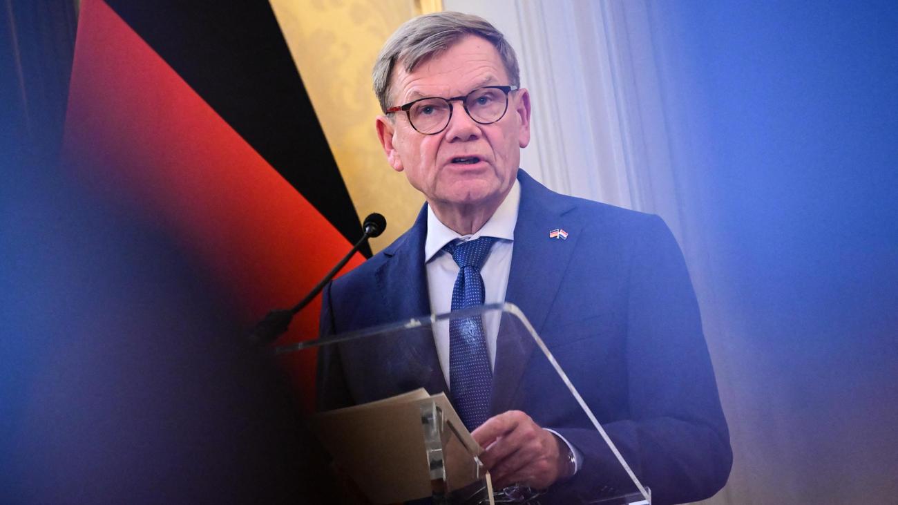 Den Haag: Johann Wadephul will vorerst nicht mehr mit Russland sprechen