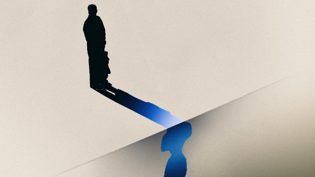 Change of power: The hour of the defectors