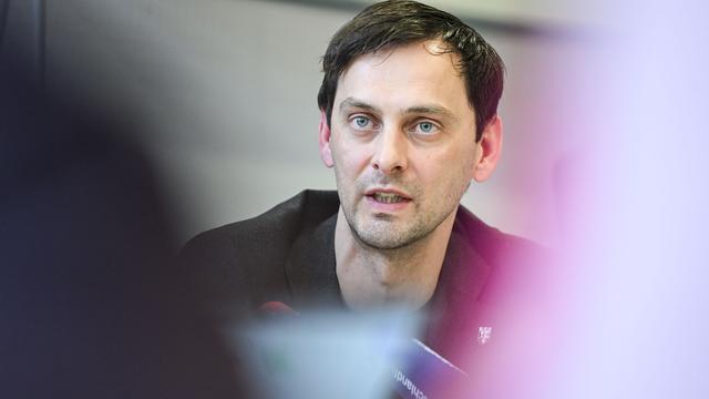 Martin Hikel: Neuköllns Bürgermeister wirft Linken-Abgeordneten Antisemitismus vor
