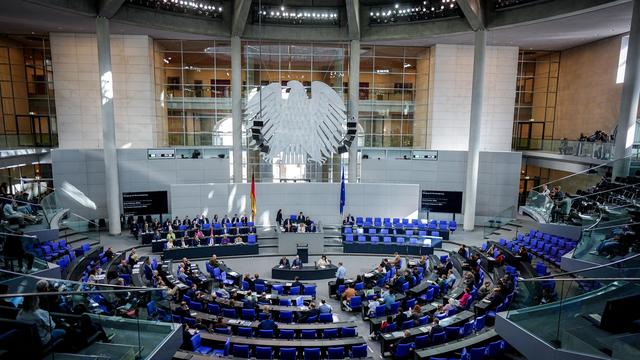 Bundestag: Bundestag berät über umstrittene Geheimdienstreform und Organspende