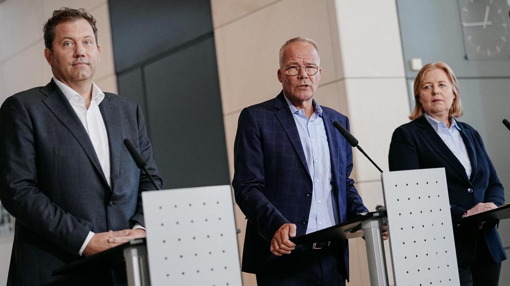 Schuldenbremse SPD Lars Klingbeil Union Investitionen