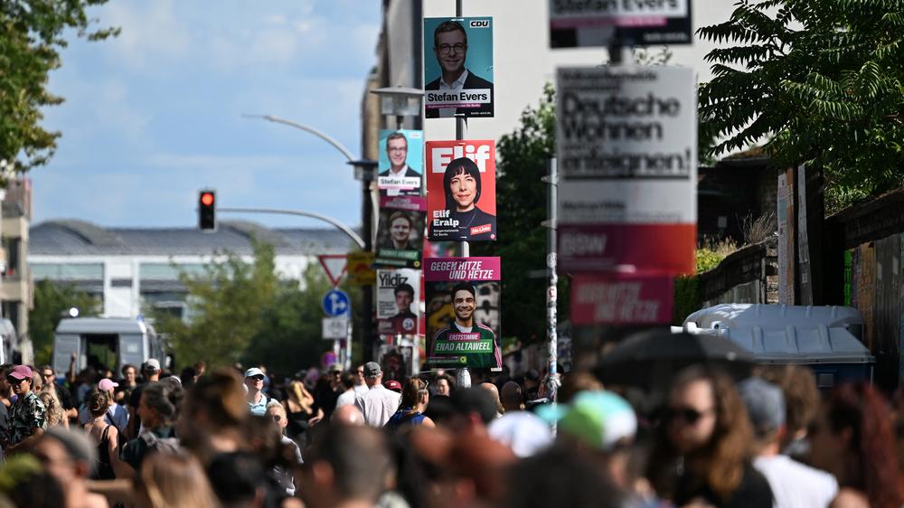 Landtagswahl: Die zunehmende Desinformation sei für die Legitimation des neuen Parlaments und auch der Regierung »sehr gefährlich«, sagt Berlins Landeswahlleiter Stephan Bröchler.