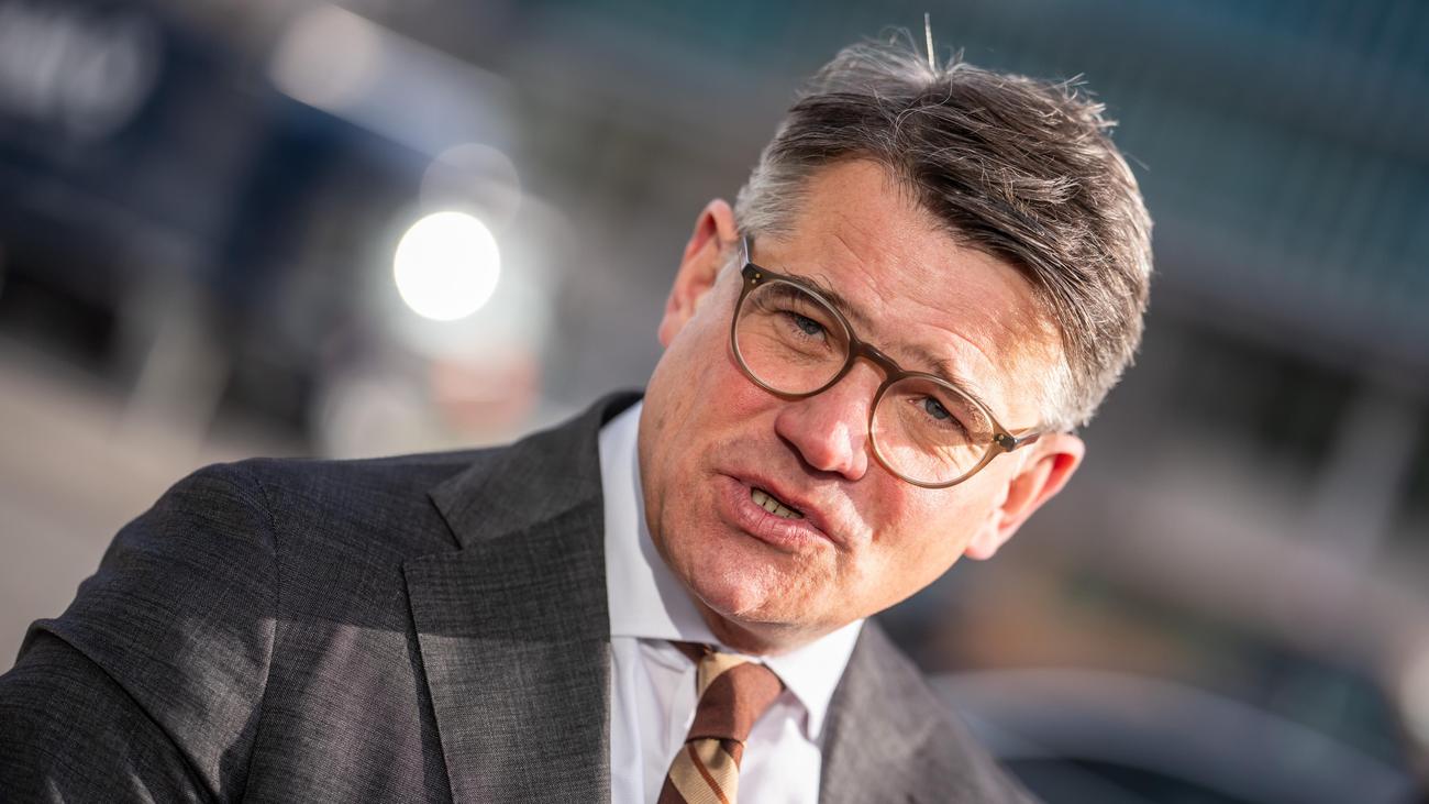 Brandmauer: AfD sollte Vorsitz von Ausschüssen laut Boris Rhein übernehmen können