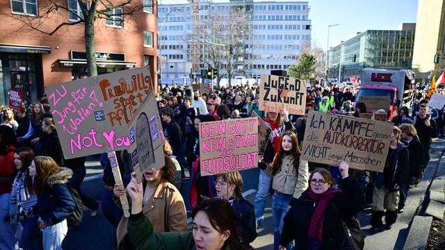 Demonstration in Berlin: Bundesschülerkonferenz plant für 20. November Protest in Berlin
